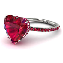 heart_shape_Ruby_ring_3.jpg